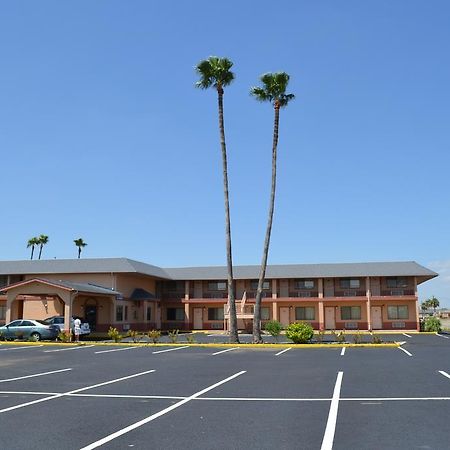 Deluxe Inn And Suites ווסלקו מראה חיצוני תמונה