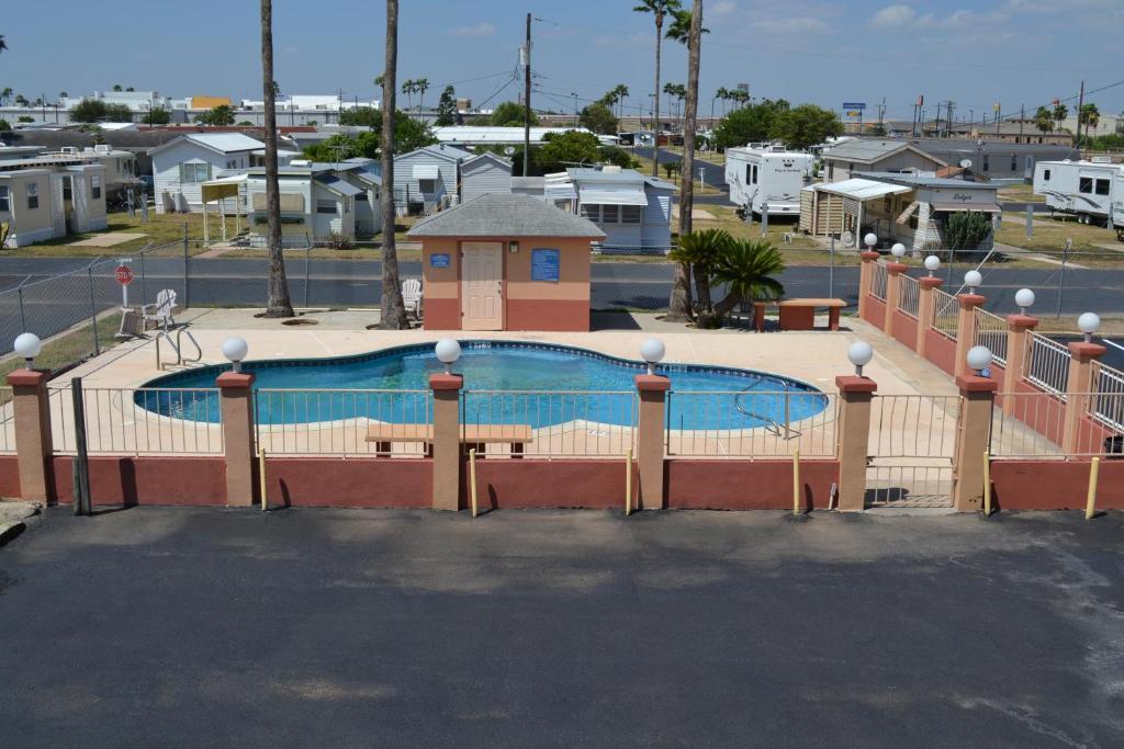 Deluxe Inn And Suites ווסלקו מראה חיצוני תמונה