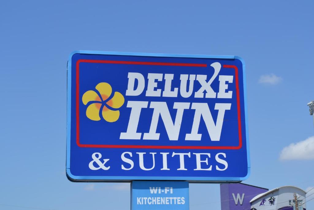Deluxe Inn And Suites ווסלקו מראה חיצוני תמונה
