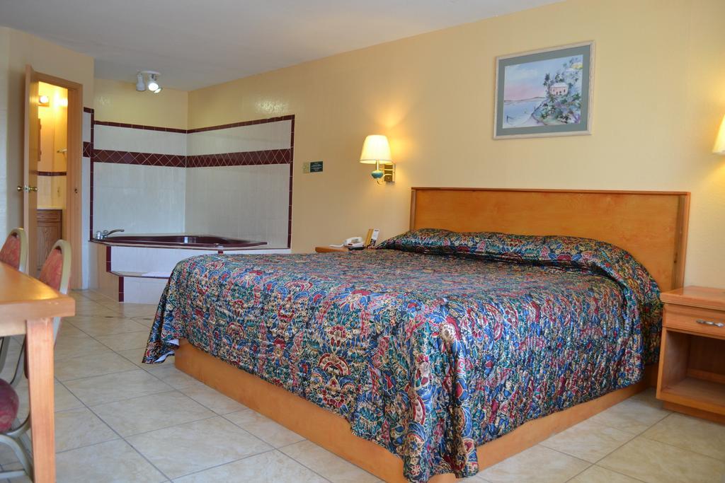Deluxe Inn And Suites ווסלקו מראה חיצוני תמונה