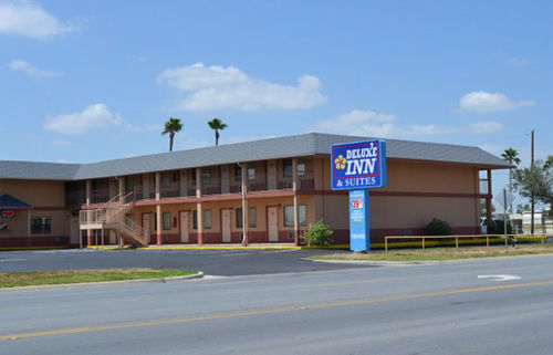 Deluxe Inn And Suites ווסלקו מראה חיצוני תמונה