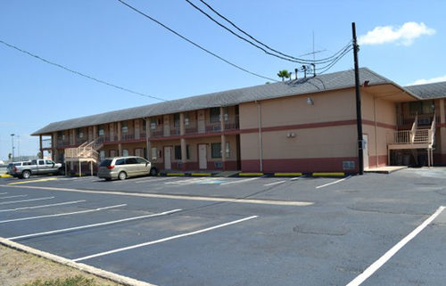 Deluxe Inn And Suites ווסלקו מראה חיצוני תמונה